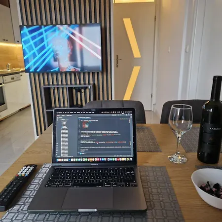 Nomad سبليت